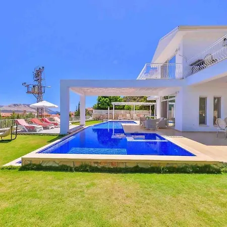 Rueya Kas,peninsula With Lawn Garden וילה *