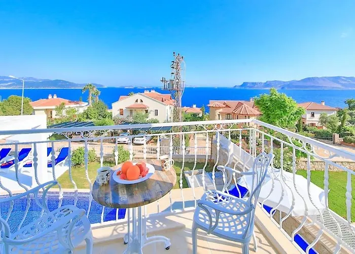 Rueya Kas,peninsula With Lawn Garden *