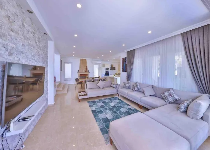 Villa Rueya Kas,peninsula With Lawn Garden