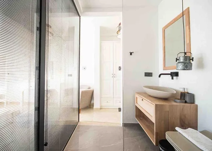 Rueya Kas,peninsula With Lawn Garden Kaş